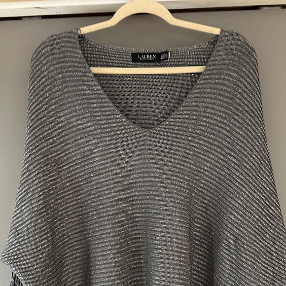 Lauren Ralph Lauren Charcoal Ribbed V-Neck Pullover Sweater - Picture 4 of 8